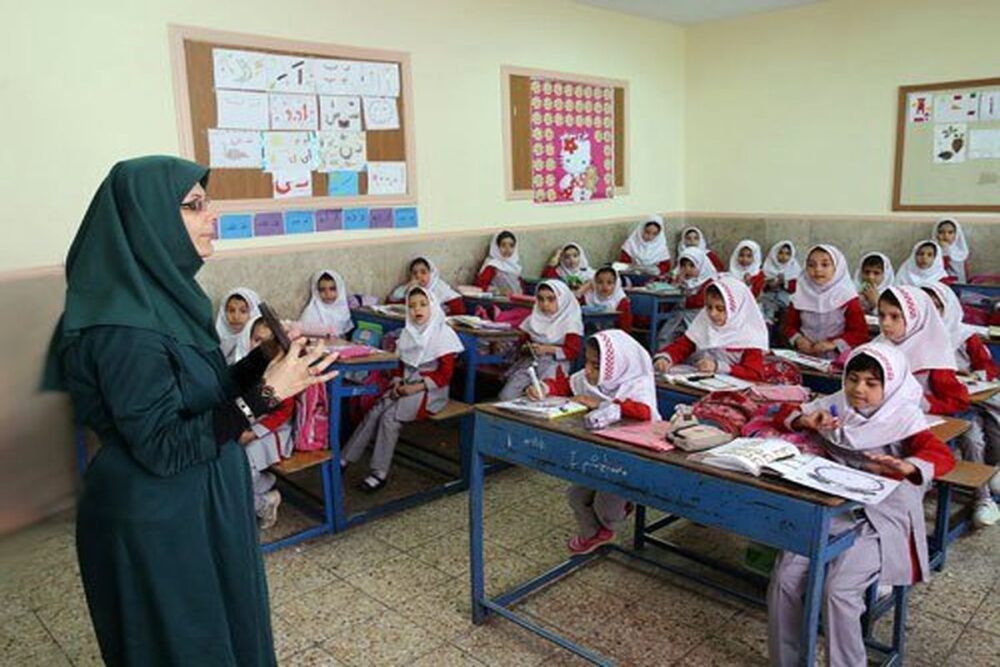 تأخیر آموزش و پرورش در صدور احکام علت پرداخت نشدن حقوق معلمان است