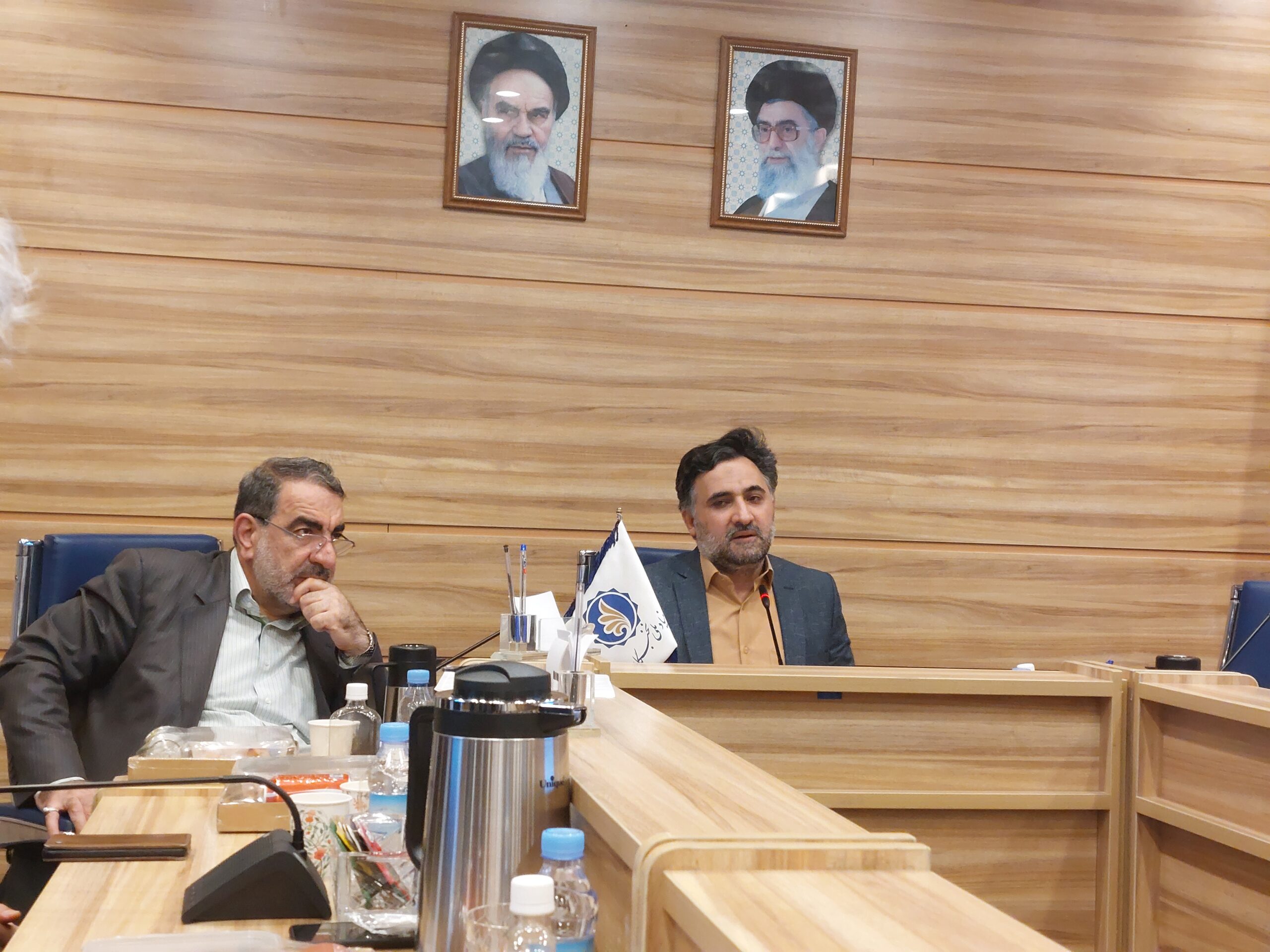 طرح‌های شاخص و قابل توجیه در هسته‌های احمدی روشن‌ پشتیبانی شود