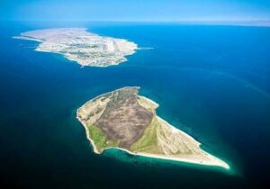 جزایر سه‌گانه خلیج فارس به فیبر دریایی متصل می‌شوند
