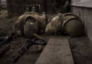 اوکراینی‌ها شب گذشته در میدان جنگ ۱۵۰۰ نفر کشته دادند