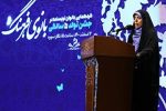 «بانوی فرهنگ» تیراژ کتابم را دوبرابر کرد