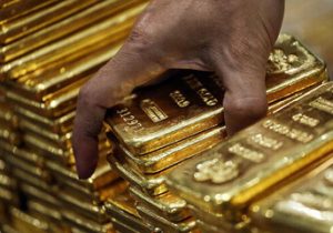 قیمت جهانی طلا در پایین‌ترین سطح در یک ماه اخیر قرار گرفت