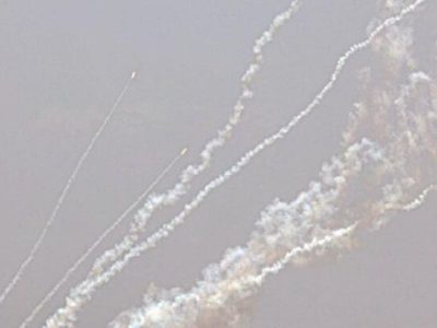بارانی از موشک بر سر صهیونیست‌ها/ شلیک ۷۰ موشک از سمت لبنان