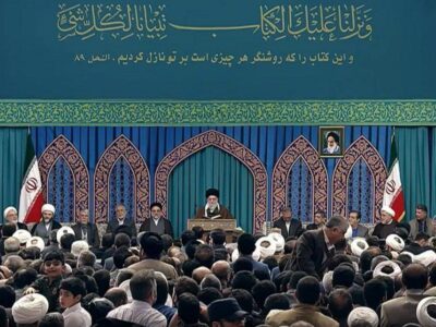 شرکت‌کنندگان در مسابقات بین‌المللی قرآن کریم با رهبر انقلاب دیدار کردند