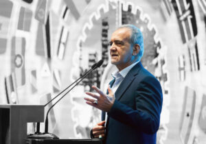 پزشکیان: با کمک کارگران، ایران را طوری می‌سازیم تا بیگانگان از طمع به کشورمان ناامید شوند