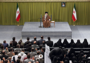 حضرت آیت الله خامنه‌ای: آموزش و پرورش یک نهاد حکومتی است