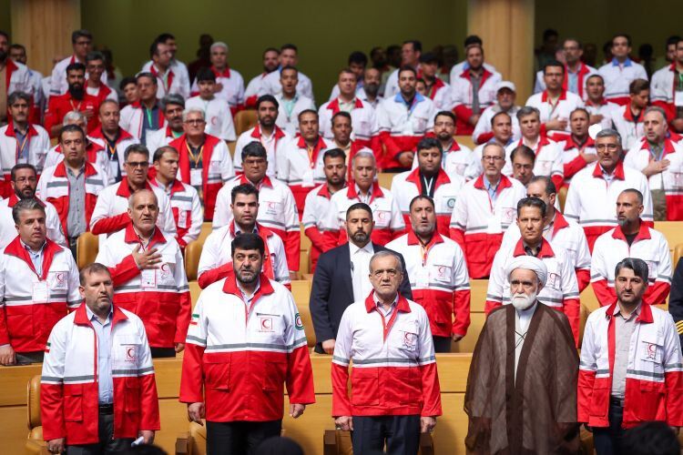 پزشکیان: مسیر حرکت همه ما باید کمک به نیازمندان و دردمندان باشد