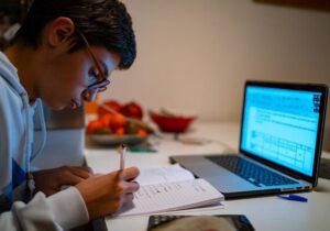 اساسنامه مدرسه مجازی تصویب شد