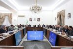 عارف:برای انجام وظیفه بهتر باید از گذشته درس بگیریم/ضرورت توجه بیشتر به ابعاد شخصیتی امام