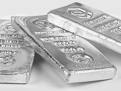 قیمت نقره در بالاترین رقم ۱۳ سال گذشته
