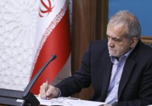 پزشکیان: بهرام عکاشه تفکر علمی درباره زلزله را ترویج داد