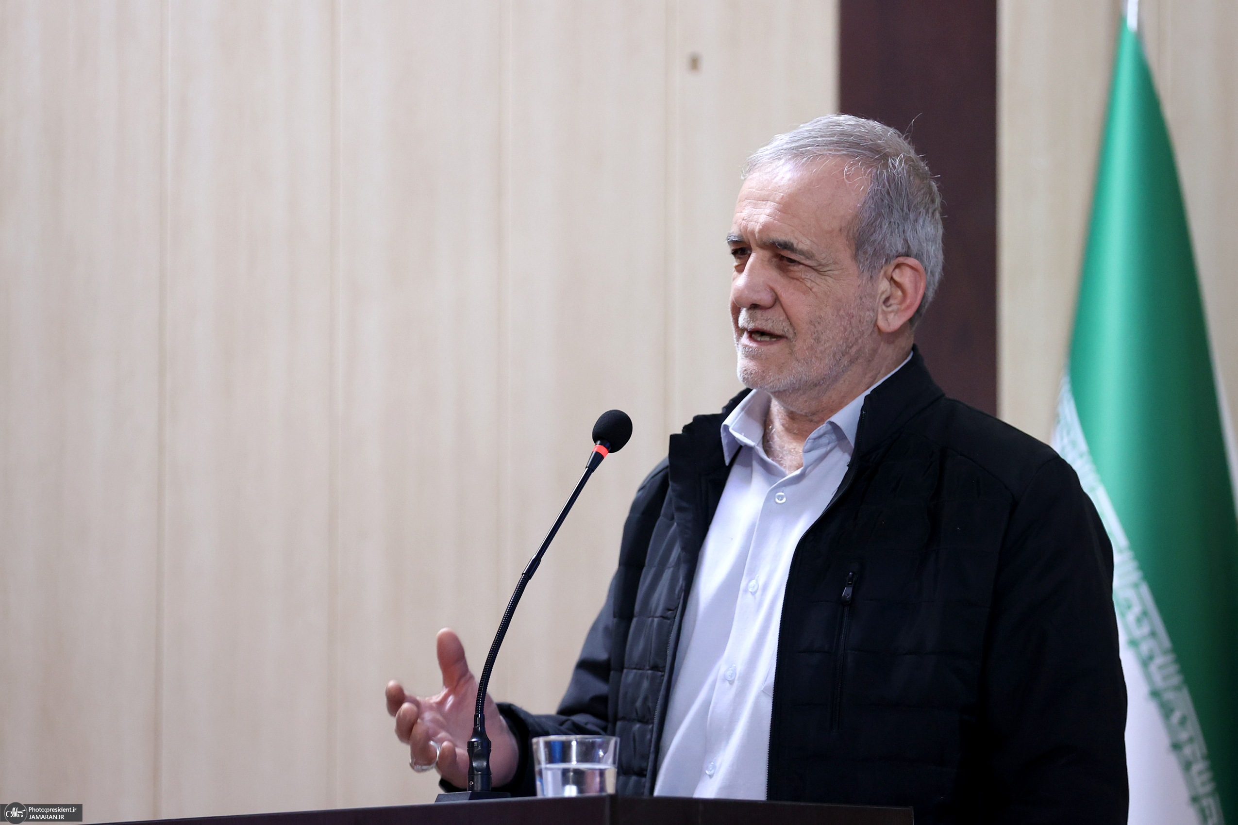 پزشکیان: ما آینده را با هم می سازیم و دیگر قدرتی نمی تواند ما را تحریم کند