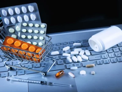 توزیع اینترنتی دارو در کمیسیون اصل نود بررسی می شود