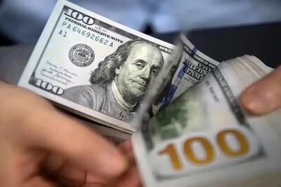 قیمت دلار توافقی امروز دوشنبه ۲۰ مرداد ۱۴۰۴ / دلار یک پله بالا نشست