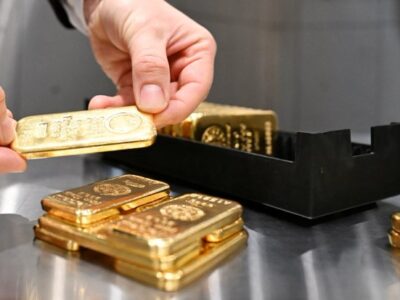 پیش بینی ۲۱ تحلیلگر از قیمت طلا در هفته جاری