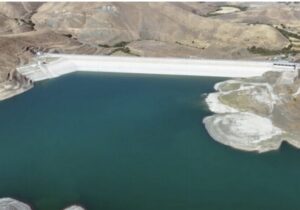 تنها یک سوم سدهای کشور پر است