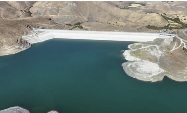 تنها یک سوم سدهای کشور پر است