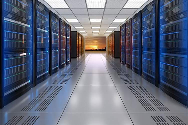 ایجاد بزرگ‌ترین مرکز داده و تولید تلفن همراه در کشور