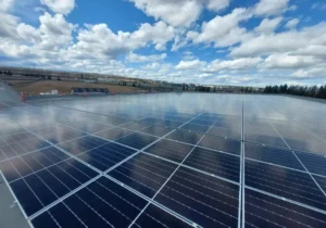 شهرک‌های صنعتی برق خورشیدی می‌گیرند