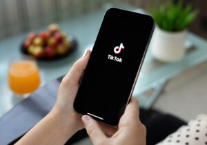 تیک تاک و لینکدین زیر ذره بین رگولاتور ایرلندی قرار گرفتند