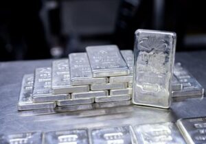 معامله ۱.۹ تن شمش نقره در بورس کالا