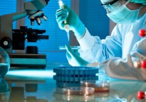 بسته حمایتی دولت برای ۱۵ هزار استاد و دانشجو با هدف مرجعیت علمی