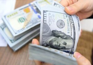 قیمت دلار آزاد و ارز امروز ۹ دی ۱۴۰۴ در بازار ایران