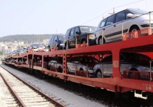 امکان واردات خودرو با قطار فراهم شد
