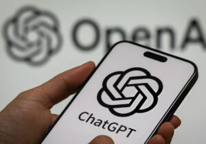 چتبات ChatGPT حالا ۸۱۰ میلیون کاربر فعال ماهانه دارد؛ اختلاف چشمگیر با رقبا