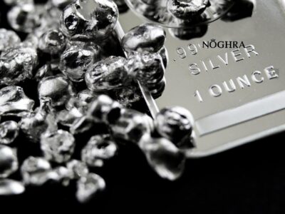 حرکت آهسته و پیوسته نقره در ۱.۵ سال گذشته / اونس نقره ۱۴۸ درصد جهش کرد