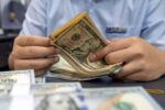 دلار توافقی امروز سه شنبه ۱۱ آذر جهش کرد یا افت؟