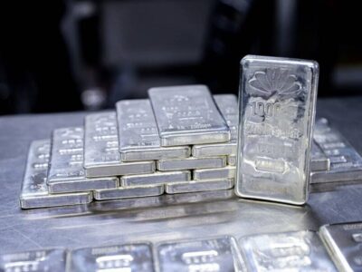 نرخ نقره ۳ رقمی شد